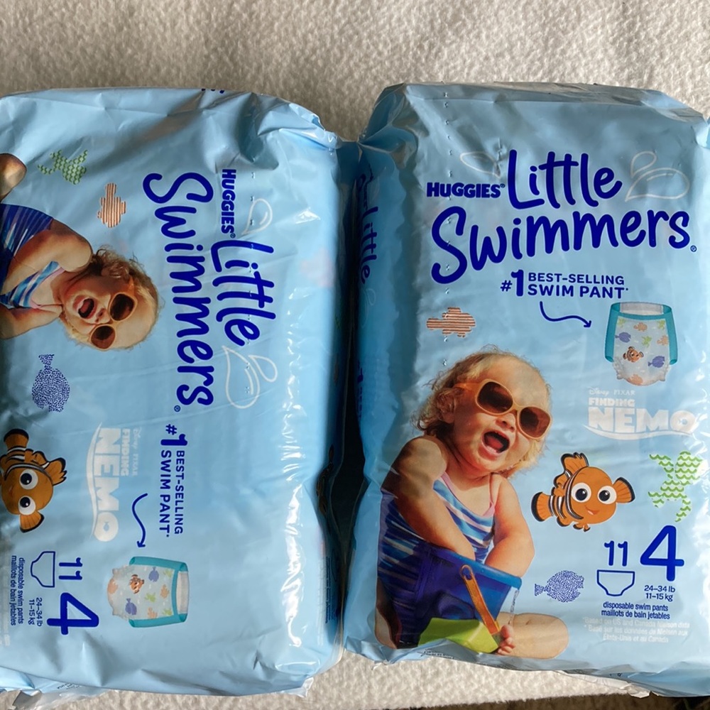 Huggies Little Swimmers 4 Lot of 2 11-packs Swim Diapers Sz L Girls Finding Nemo